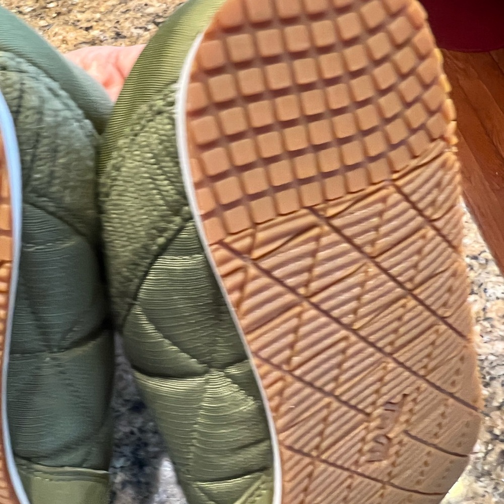 Teva - Picture 7 of 10